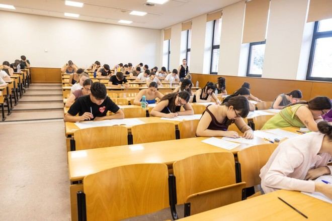 El 96,53% de los estudiantes de la UJI aprueba las PAU con una nota media de 6,40
