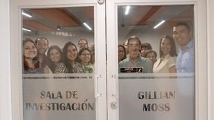 Inauguran sala de investigación en honor a la profesora Gillian Moss
