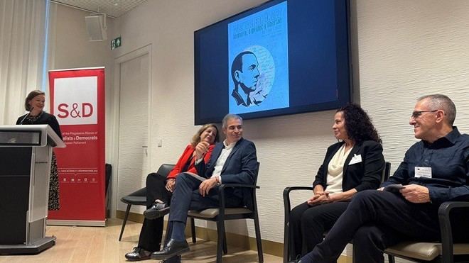 Juan Antonio Ríos presenta en el Parlamento Europeo una web sobre consejos de guerra de escritores y periodistas