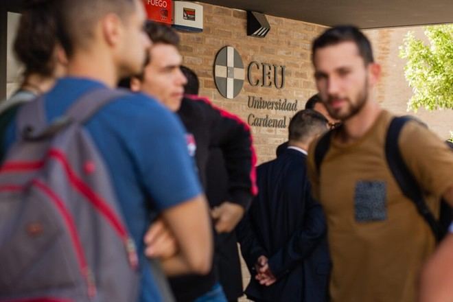 El CEU Elche se enfoca en la excelencia académica y el compromiso social bajo su nuevo vicerrector