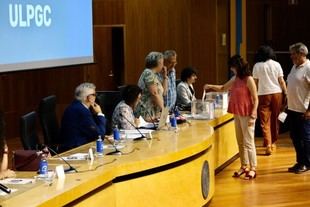 El Claustro de la ULPGC discute cambios en los estatutos universitarios
