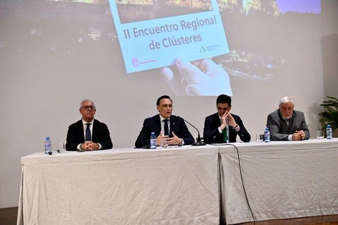 Congreso de Clústeres potencia la colaboración empresarial en Andalucía