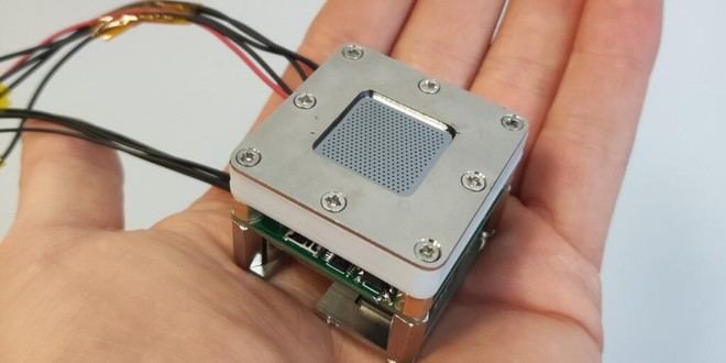 El CSIC impulsa la producción de propulsores eléctricos para nanosatélites
