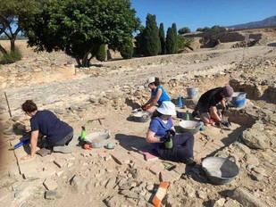 Nuevas revelaciones arqueológicas en la Ciutadella de Roses gracias al curso de la Universitat de Girona