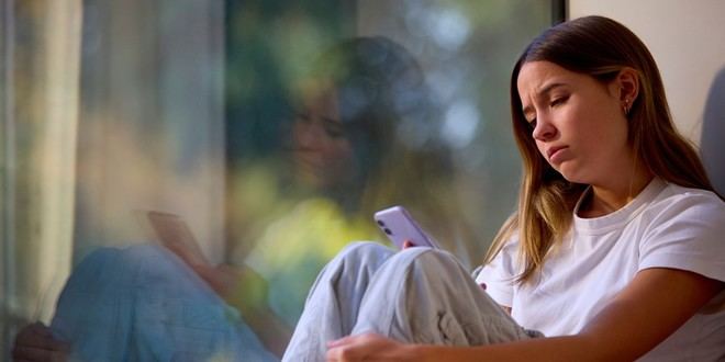 UIC Barcelona recibe financiación para investigar la violencia de género en adolescentes