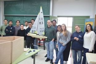 Navy Sails finaliza el casco de su barco autónomo para la Micro Ruta de la Sal