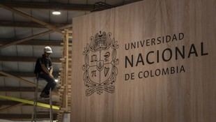 La UNAL prepara su estand para la FILBo 2026 antes de la inauguración