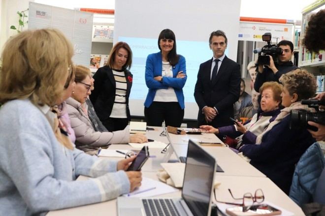 El Gobierno capacita en competencias digitales a más de 475.000 personas vulnerables