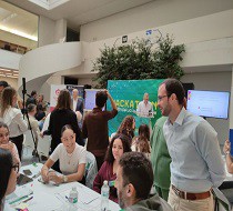 El IAJ participa en el jurado del Hackathon 2025 en Granada con más de 100 jóvenes