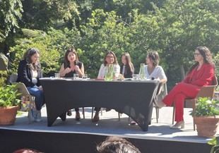 Debate en el Jardí Botànic sobre derechos humanos y pacifismo con líderes políticas y la primera dama de Brasil