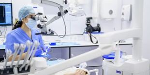 Acreditación de másters en Odontología en UIC Barcelona