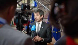 Ministro de Cultura pide protección legal para el sector cultural ante la IA en la UE