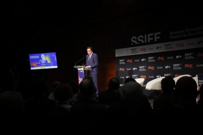 Óscar López destina 4,9 millones de euros para el sector audiovisual español