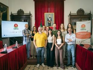 El orujo de tomate fermentado mejora la salud de los corderos