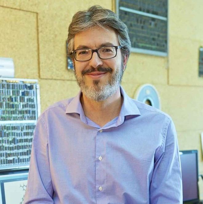 Juan Carlos Sancho García, profesor de la UA, recibe un premio por su labor editorial en 'Theoretical Chemistry Accounts'