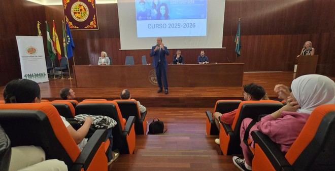 Bienvenida a estudiantes de nuevo ingreso en la UJA de Linares