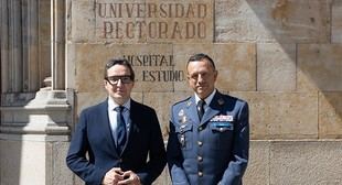 El rector de la Universidad de Salamanca se reúne con el nuevo subdelegado de Defensa