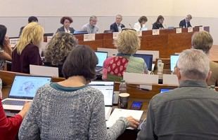 El rector se compromete a eliminar las listas de espera en la universidad en dos años