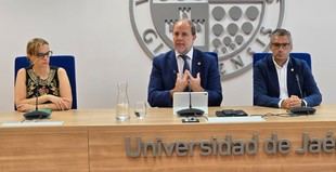 El Rector de la UJA defiende la implantación del Grado en Ingeniería Biomédica ante la Junta de Andalucía