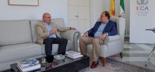 Encuentro entre el rector de la UCA y Javier Sánchez Rojas para fortalecer la colaboración empresarial