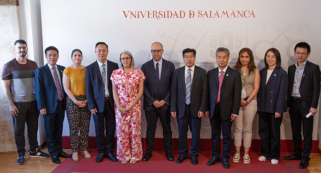 Visita de la Universidad Normal de China Central a la Universidad de Salamanca