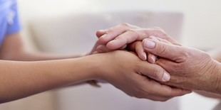 Las cures pal·liatives, un gran repte per a la sanitat segons experts de UIC Barcelona