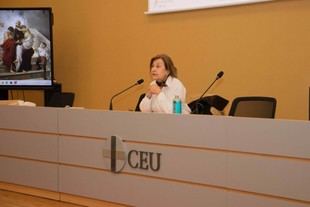 Conferencia sobre atención en emergencias en la festividad del Patrón de Enfermería