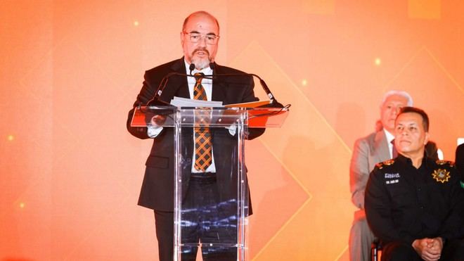 Investigadores de la UANL reciben premio estatal en ciencia y tecnología