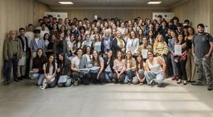 Estudiantes valencianos descubren 20 microorganismos con potencial antibiótico