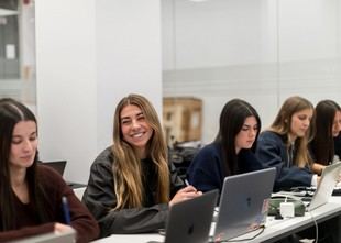 ESERP invierte 1,2 millones en becas para formación en IA y Nuevas Tecnologías