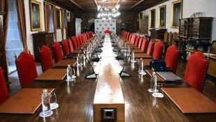 Comienza la campaña para la segunda vuelta de las elecciones a reitora en la USC