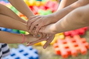La UAL ofrece a sus estudiantes la oportunidad de unirse al Cuerpo Europeo de Solidaridad este verano