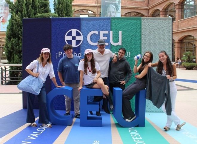 CEU Abat Oliba presenta su nueva identidad de marca