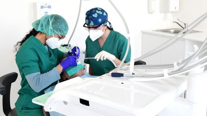 Campaña de concienciación sobre el cáncer oral en la USC