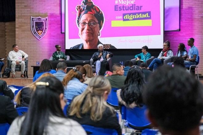 Estudiantes de bachillerato alfabetizarán a más de 34.900 personas en Colombia