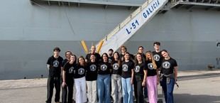 Estudiantes de la Universidad de Cádiz navegan en el primer crucero universitario de la Armada Española