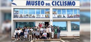 Estudiantes de UNEATLANTICO exploran el Museo del Ciclismo en Santander