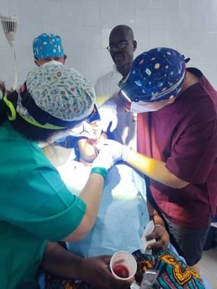 Voluntarios del CEU trabajan en Senegal en educación y salud