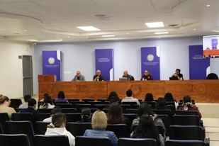 Hombres deben redefinir su masculinidad para avanzar hacia la igualdad