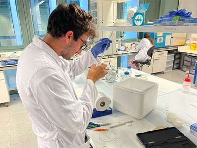 Nueve estudiantes de la UPC obtienen becas de la Fundación «la Caixa» para posgrados en el extranjero