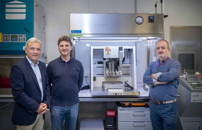 Visita de expertos en medicina regenerativa a la Unidad de Bioimpresión en Álava