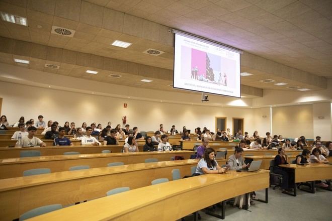Expertos abogan por la planificación urbana ante catástrofes en jornada de la UJI