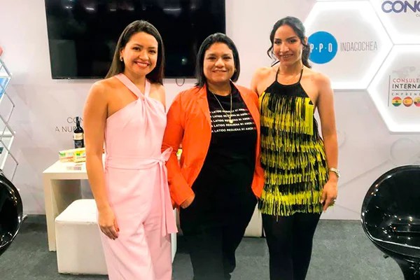 FUNIBER Bolivia refuerza su compromiso educativo en Expocruz 2025