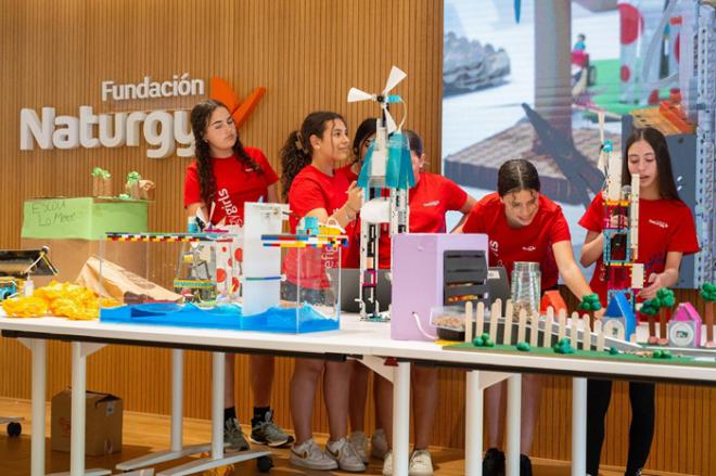 Efigy Girls: Fomentando vocaciones STEAM en chicas de 10 a 16 años para una transición energética justa