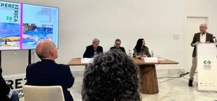 Presentan el número 26 de 'Periférica Internacional' y un libro por su 25º aniversario en Jerez