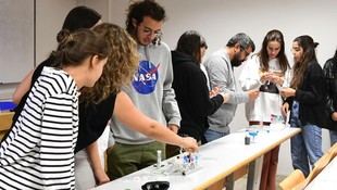La Universidad de Santiago de Compostela recibe el Sello de Grado de Excelencia en Farmacia