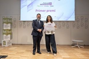 Fatima El Bouhali se lleva el primer premio en el concurso "Presenta tu tesis en 4 minutos" de la URV