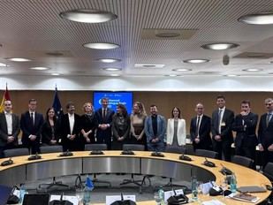 FECYT dialoga con la Comisión Europea sobre ciencia e innovación en España