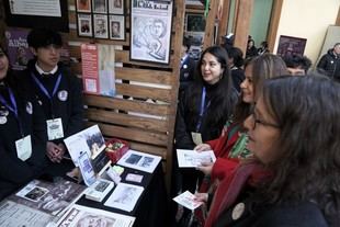 Estudiantes de 17 escuelas destacan en Feria de Patrimonios Escolares