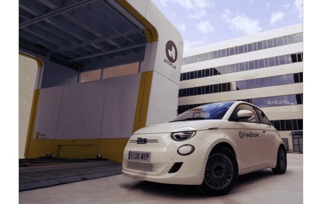 FIAT lanza en Madrid una estación de intercambio de baterías que recarga en cinco minutos